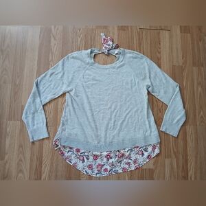 LOFT Gray Top with Floral Hem